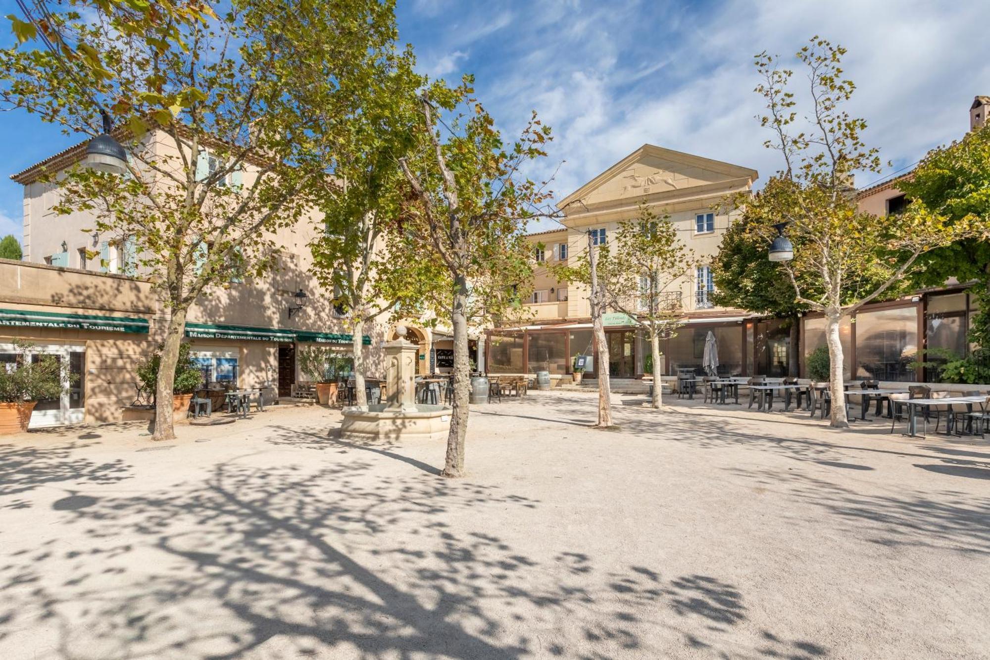 Village Pierre & Vacances Pont Royal En Provence Mallemort Exterior foto